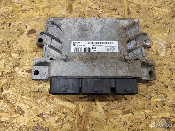 Модуль управления двигателем Ford focus 3 EMS2204