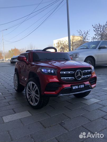 Детская машинка mercedes