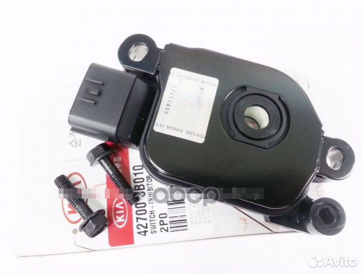 Датчик вкл задн скорости 427003B010 Hyundai-KIA