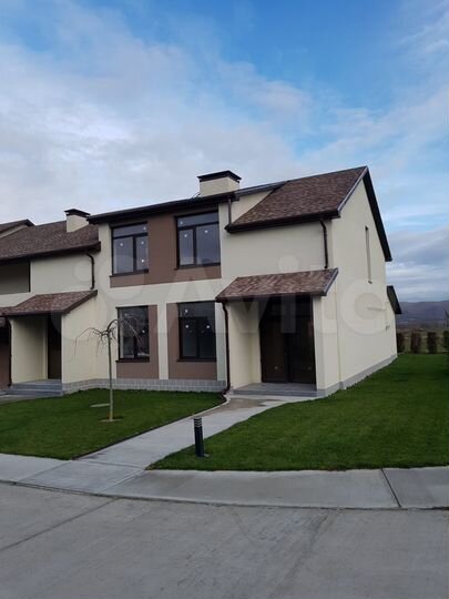 Таунхаус 130 м² на участке 2,7 сот.