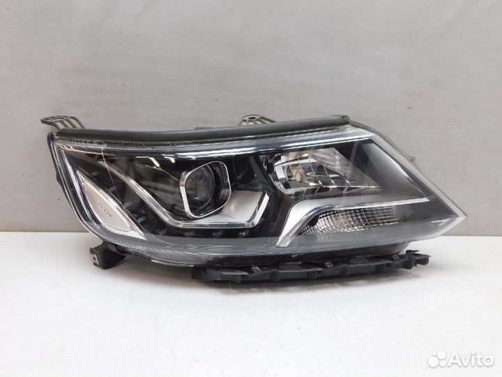 Фара правая Geely Emgrand