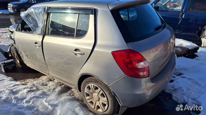 На запчасти Skoda Fabia 2 1.4л cgg 2011г