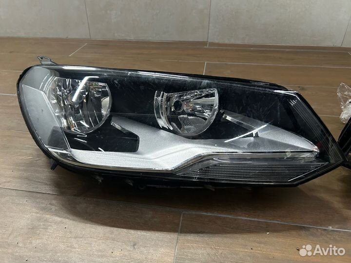Оригиналтные Передние фары Volkswegen touareg