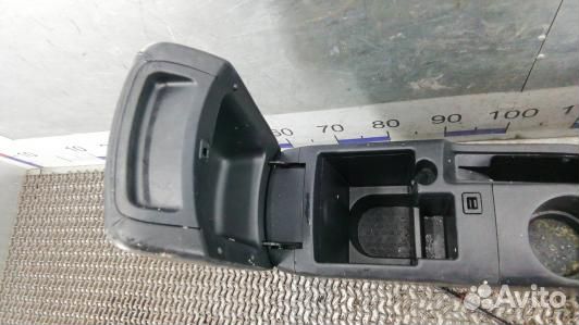 Подлокотник центральный nissan qashqai J10 (OML21IX01)