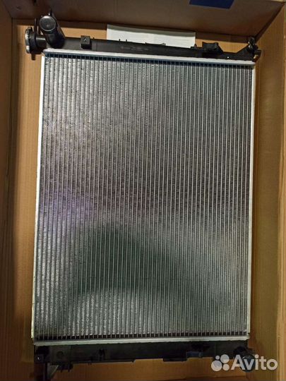 Радиатор охлаждения Kia sportage, hyundai ix35