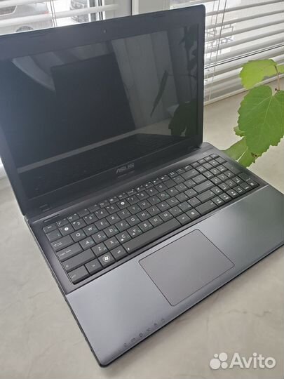 Ноутбук asus