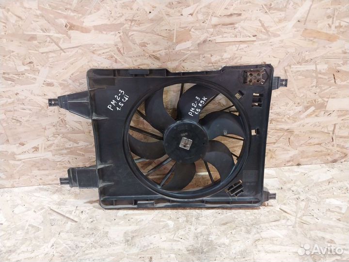 Вентилятор охлаждения Renault Megan 2