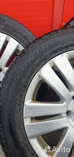 Комплект колес липучка Pirelli на дисках R16 VW