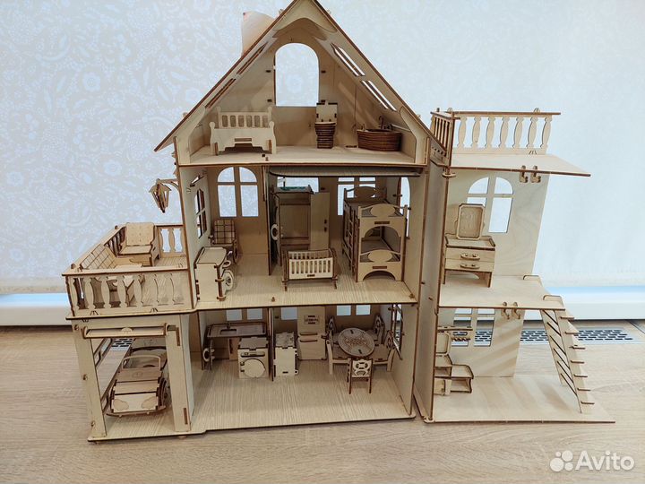 Домик кукольный