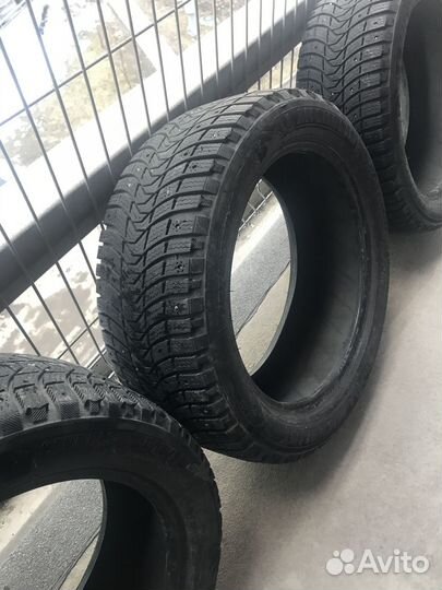 Michelin X-Ice North 3 215/50 R17