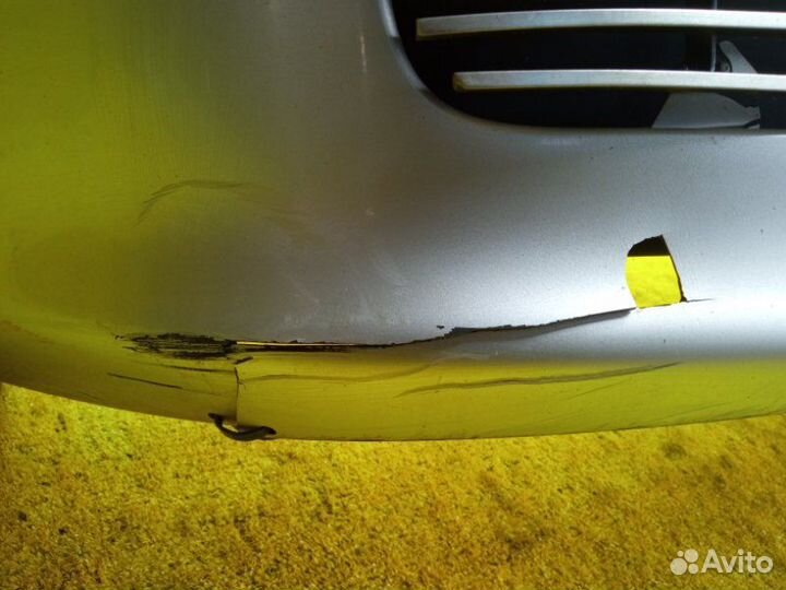 Бампер передний Toyota Ipsum