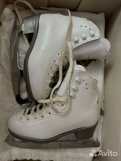 Фигурные коньки risport RF4