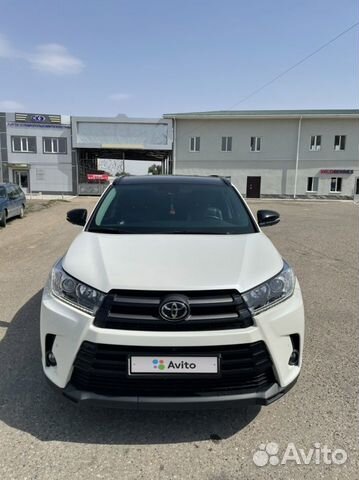 Toyota Highlander, 2018 с пробегом, цена 4550000 руб.