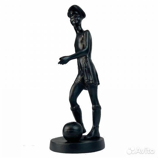 Юный футболист. Каслинское литье. Касли. Чугун