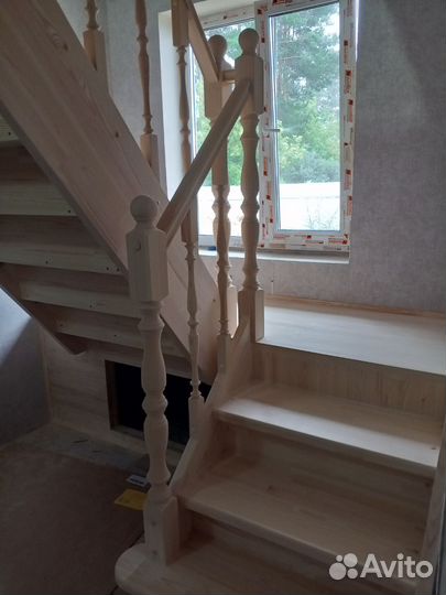 Сборка деревянной лестницы