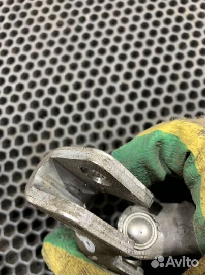 Рулевой карданчик Mazda MPV 2 LW Мазда Мпв