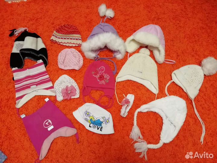 Пакет шапок с года до трех