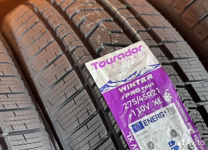 Tourador Winter Pro TSU1 275/45 R21 19T