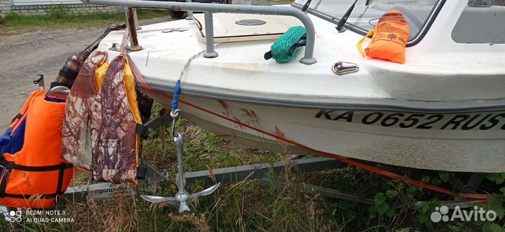 Продаётся лодка