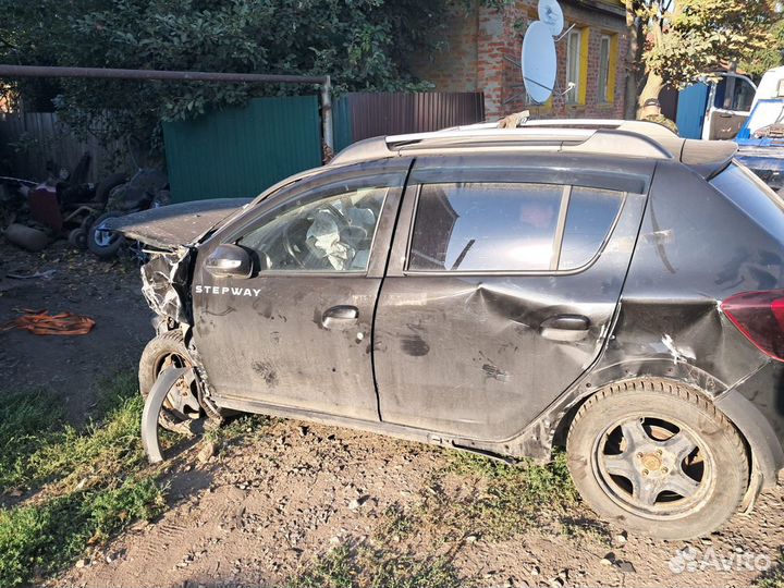 Дверь renault sandero stepway 2 перед зад левая