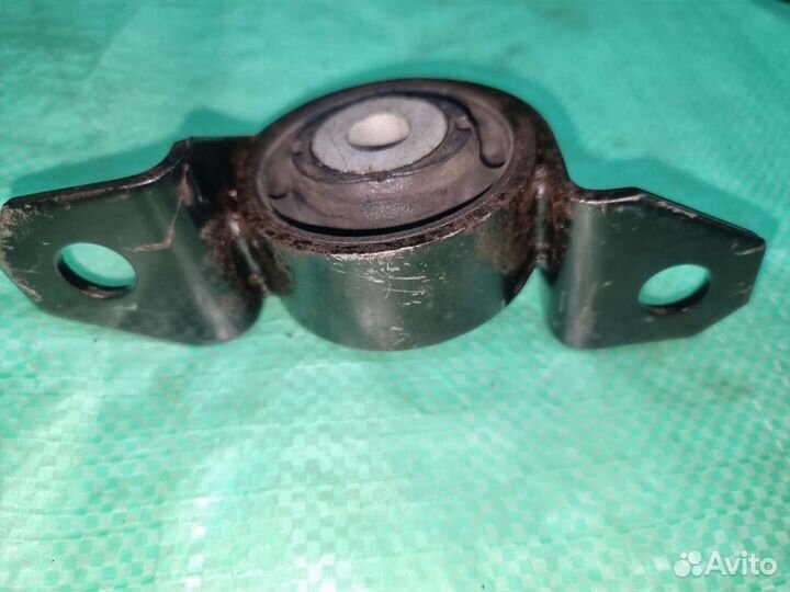 Кронштейн редуктора для Mazda CX 5 2012-2017