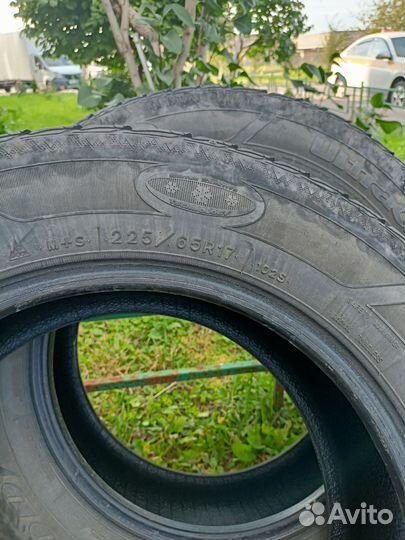 Goodyear UltraGrip Ice 225/65 R17