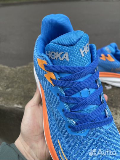 Кроссовки беговые hoka