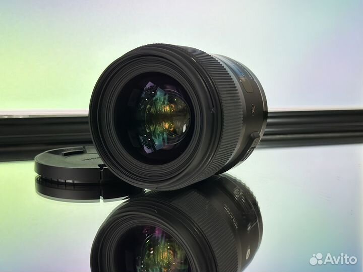 Объектив Sigma AF 35mm f/1.4 DG HSM Art Canon