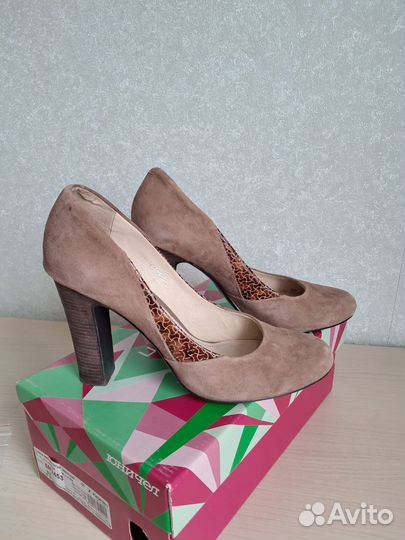 Туфли женские 39 размер новые
