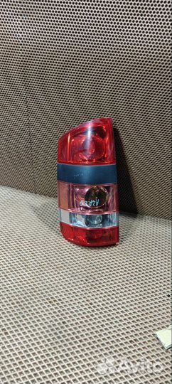 Фонарь задний левый Toyota Noah AZR60G 1azfse 2006
