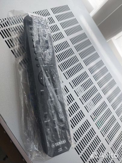 Интегральный усилитель Yamaha A-S201