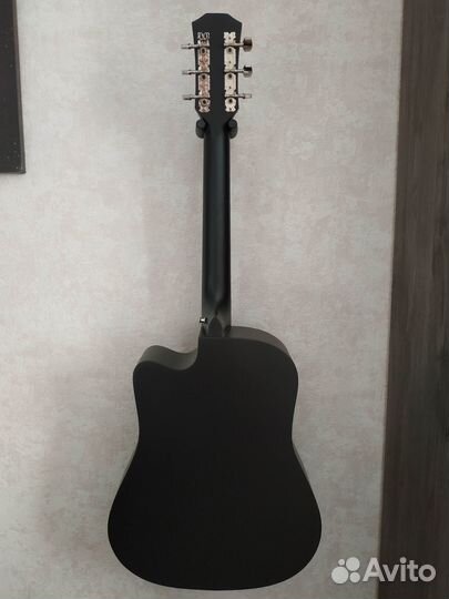 Акустическая гитара. Новая