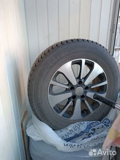 Nokian Tyres Hakkapeliitta 8 SUV 215/65 R16