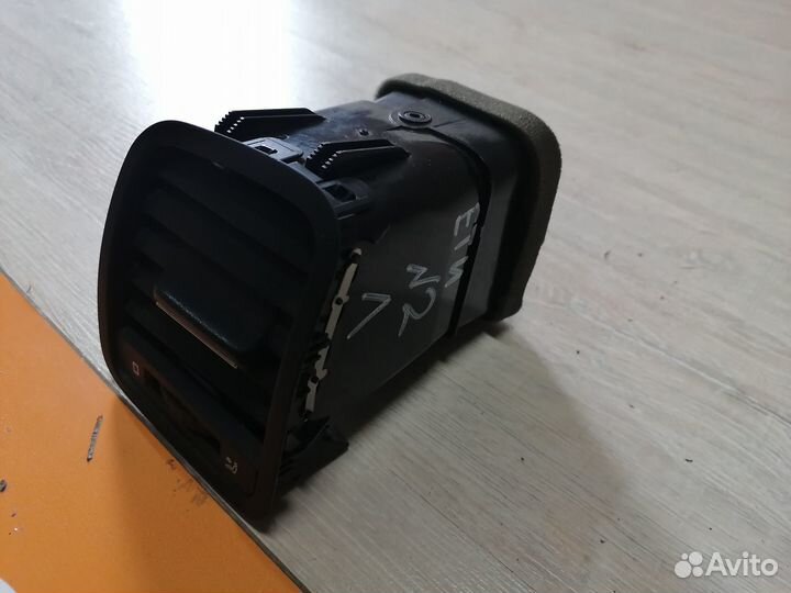 Дефлектор торпедо Skoda Yeti Шкода Йети