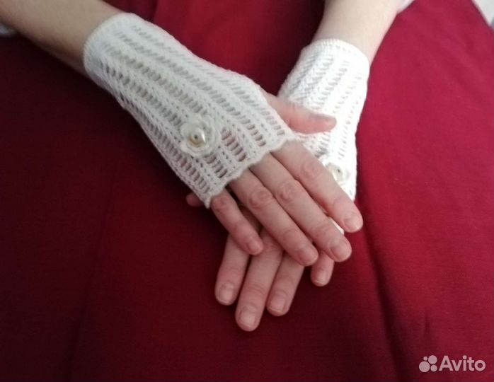 Перчатки митенки белые бордовые ажурные