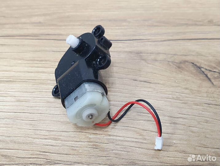 Мотор боковой щетки R для роботов пылесосов Tefal