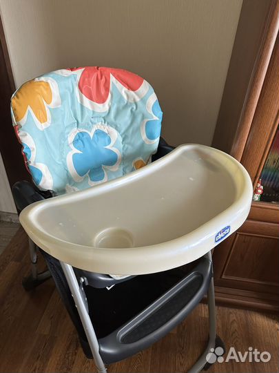 Детский стульчик для кормления chicco