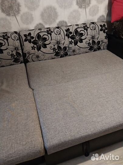 Угловой диван бу