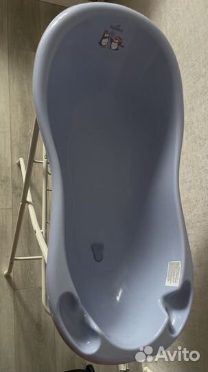 Детская ванночка для купания с подставкой