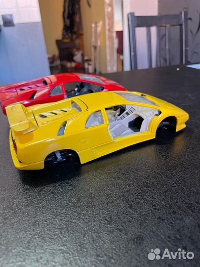 Модели Bburago 1:24