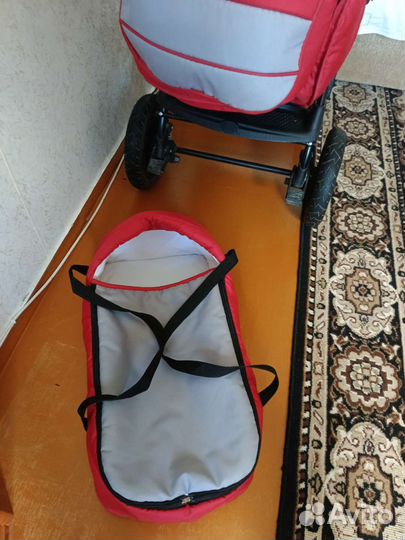 Прогулочная коляска 2 в 1