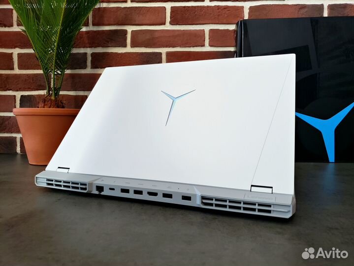 Белый Legion 5i Pro - i7-12700H + 165Hz + RTX3060