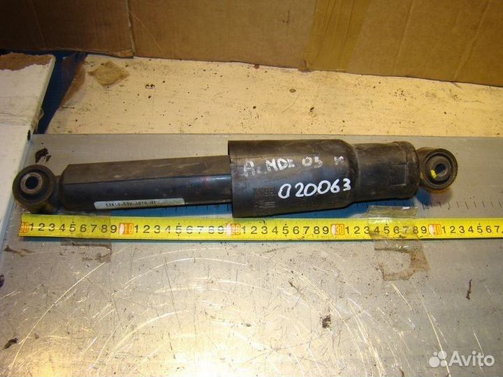 Амортизатор задний Acura mdx 02г