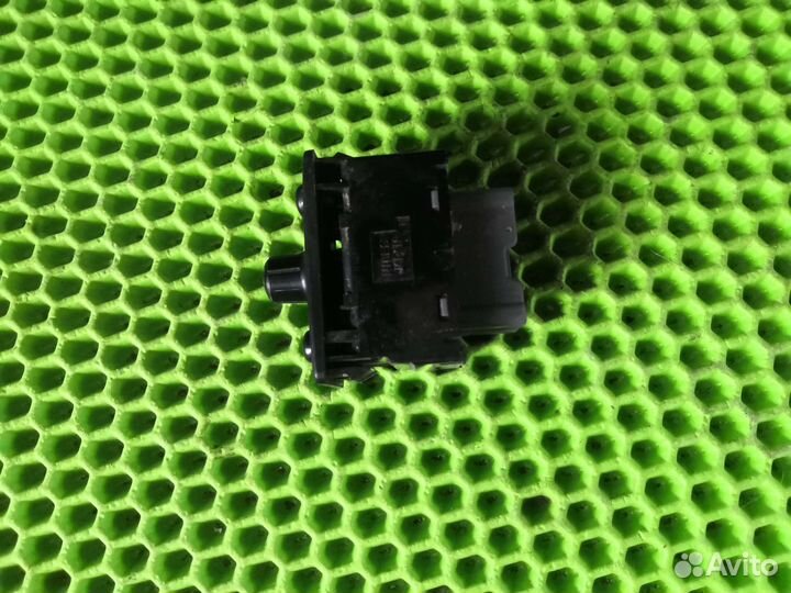 Кнопка зеркал Ниссан Р несса