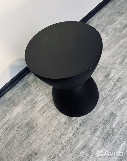 Пуфик черный