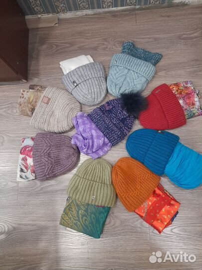 Шапка женская с шарфиком