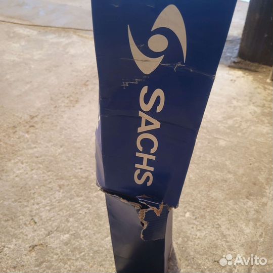 Стойки передние BMW е90