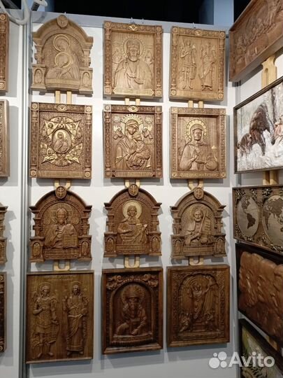 Икона деревянная резная