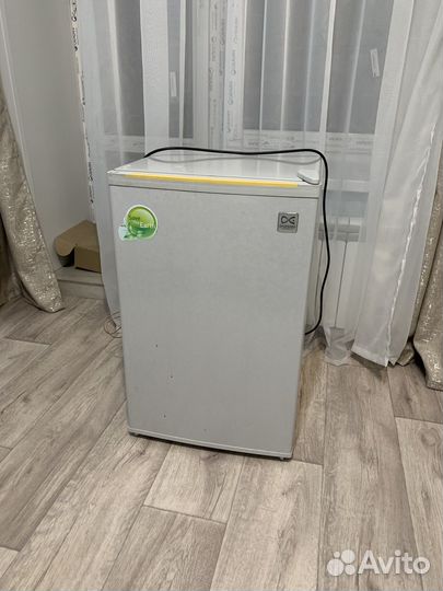 Холодильник бу маленький