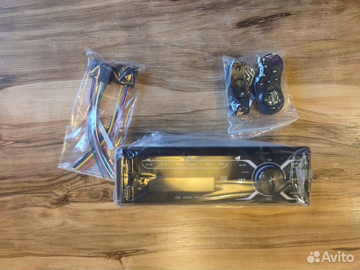 Автомагнитола Bluetooth AUX USB